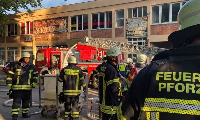 Tουλάχιστον ένας νεκρός από την κατάρρευση ξενοδοχείου - Οκτώ άνθρωποι παγιδευμένοι