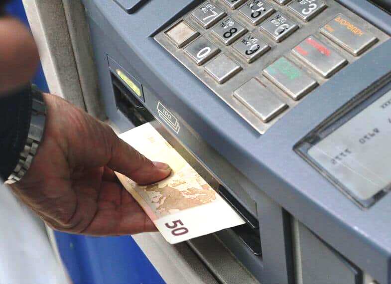 Έρχεται η αύξηση του ορίου συναλλαγών στα 1.000 ευρώ