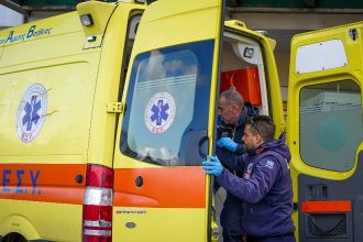 Τραγωδία: Νεκρή σε τροχαίο 28χρονη οδηγός - Επί ώρα προσπαθούσαν να την απεγκλωβίσουν