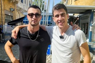 Σάλος με βίντεο του Ελληνοκύπριου Ευρωβουλευτή Φειδία να λέει σε Τουρκοκύπριο influencer: «Μου δίδαξαν τη μισή ιστορία και να σε μισώ»