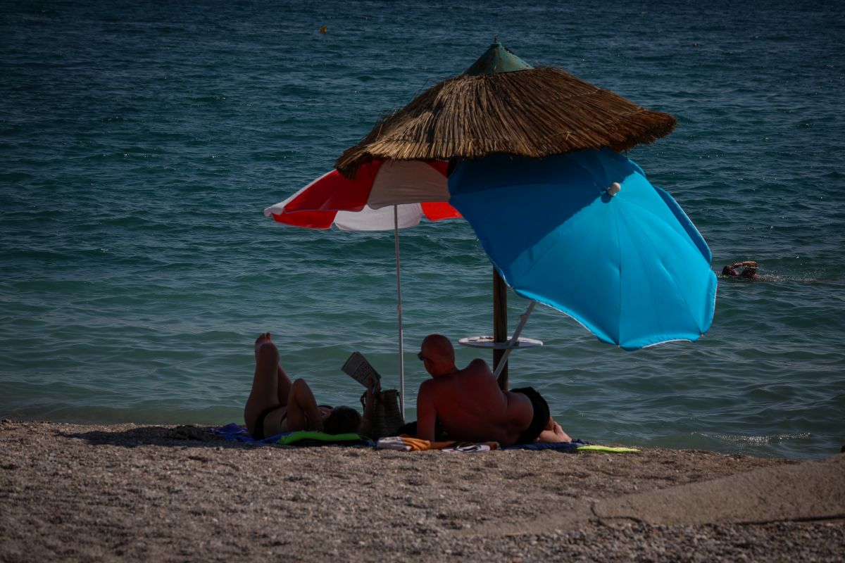 Καιρός: Μέχρι και τους 36 βαθμούς η θερμοκρασία σήμερα – Πώς θα «φύγει» ο Αύγουστος