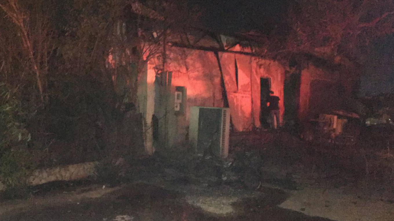 Θρήνος για τη γυναίκα που βρέθηκε απανθρακωμένη σε βιοτεχνία