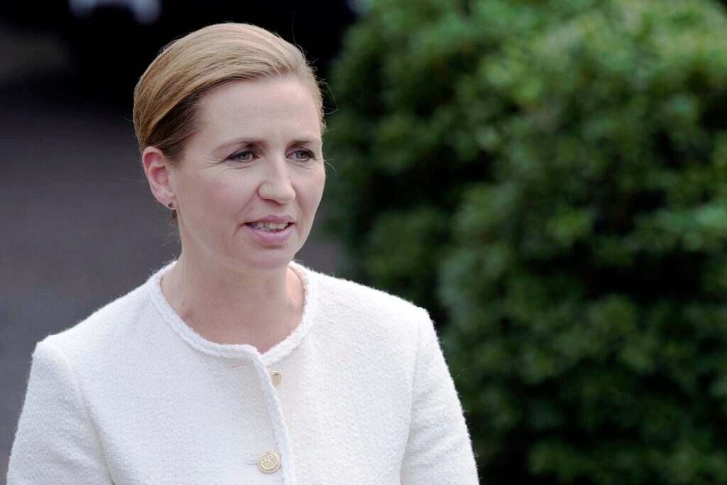 Σε τετράμηνη φυλάκιση και απέλαση καταδικάσθηκε ο δράστης της επίθεσης κατά της δανής πρωθυπουργού