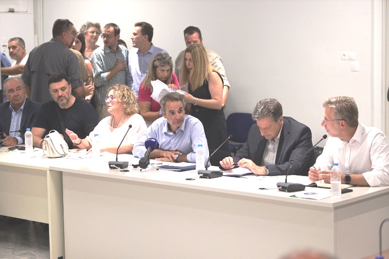 Το σχέδιο 10 σημείων για την επόμενη ημέρα στην Αττική, αυτοψία Μητσοτάκη στα καμμένα