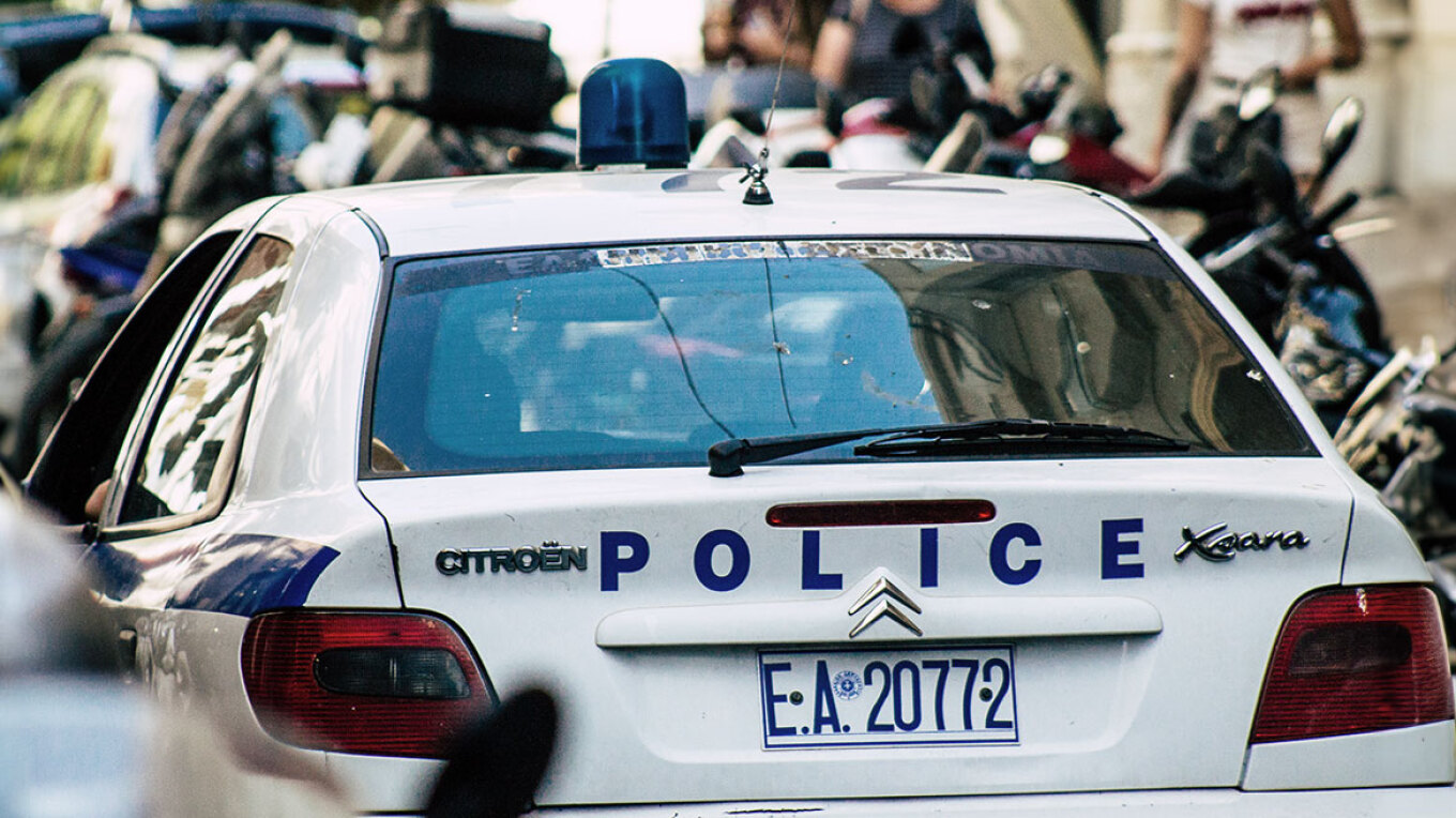 Συνελήφθη 18χρονη για τον βιασμό 20χρονου