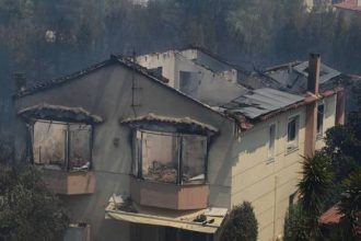 Βαρύ το πλήγμα από τη φωτιά στην Αττική - Κάηκαν τουλάχιστον 100.000 στρέμματα, δεκάδες σπίτια και επιχειρήσεις