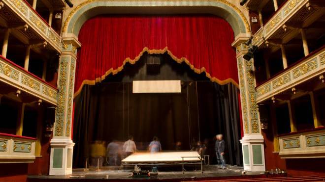 Ακρόαση ηθοποιών για τις χειμερινές παραγωγές του ΔΗΠΕΘΕ Πάτρας