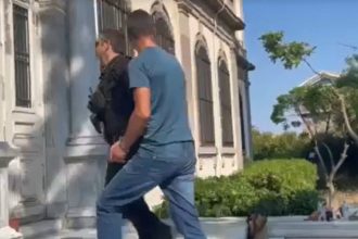 Λέσβος: Προφυλακιστέος ο πυροσβέστης που χτύπησε τη σύζυγό του μπροστά στον 2χρονο γιο τους