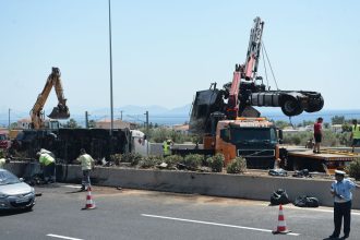 Αθηνών - Κορίνθου: Άνοιξε και το ρεύμα προς Αθήνα μετά το τροχαίο με το βυτιοφόρο - Κανονικά η κυκλοφορία