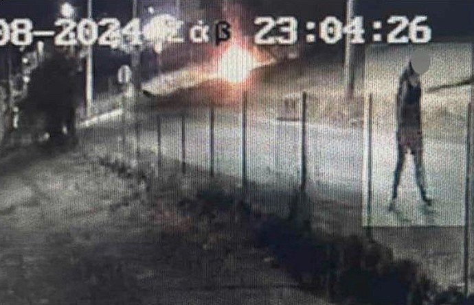 Έβαζε φωτιές στα ακαθάριστα οικόπεδα που ο ίδιος είχε καταγγείλει