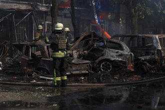 Τουλάχιστον πέντε άμαχοι νεκροί σε ρωσική επίθεση στην ανατολική Ουκρανία