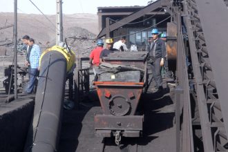 Το Ηνωμένο Βασίλειο γίνεται έτσι η πρώτη χώρα της G7 που εγκαταλείπει το κάρβουνο ως καύσιμο