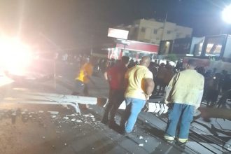 Φορτηγό κατέληξε σε μπαρ – Τουλάχιστον 11 νεκροί και 40 τραυματίες