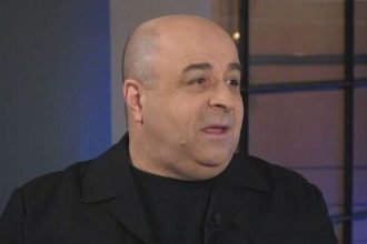 Η απάντηση του Μάρκου Σεφερλή: Μάθετε τη διαφορά ανάμεσα στην κοροϊδία και τη σάτιρα