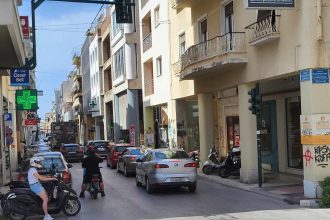 Νέος ΚΟΚ: Σαρωτικές αλλαγές - Βαριές ποινές ακόμα και σε πεζούς - Νέα όρια ταχύτητας - Τι ισχύει για καφέ