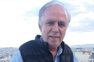 Τραγωδία με τον δημοσιογράφο Παύλο Γερακάρη – Ανασύρθηκε νεκρός από τη θάλασσα