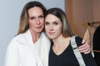 Εβελίνα Παπούλια: Δηλώνει ερωτευμένη με την κόρη της