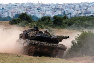 Σελίν Ντιόν: «Θα τραγουδήσω είτε φυσάει είτε βρέχει» - Το παρασκήνιο της εμφάνισής της στους Ολυμπιακούς Αγώνες