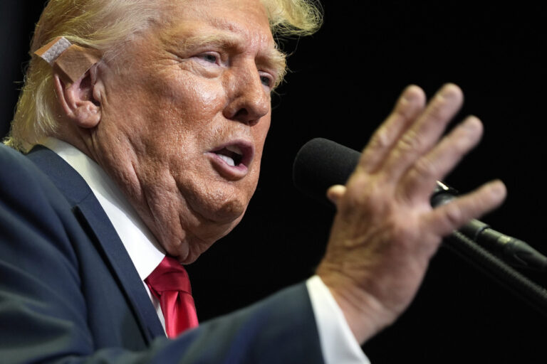 Τραμπ: Δίνουμε δισεκατομμύρια σε κάποιον που αρνείται να κλείσει συμφωνία για να τελειώσει ο πόλεμος Ρωσίας – Ουκρανίας