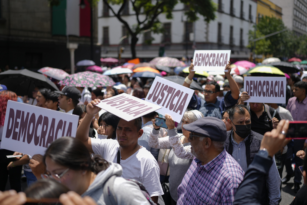 Αλλαγή του τόπου συζήτησης της δικαστικής μεταρρύθμισης λόγω αντιδράσεων στο Μεξικό