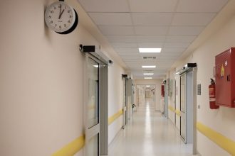 Καλαμάτα: Άγριος ξυλοδαρμός σε νοσοκομείο - Χτύπησαν και γιατρούς