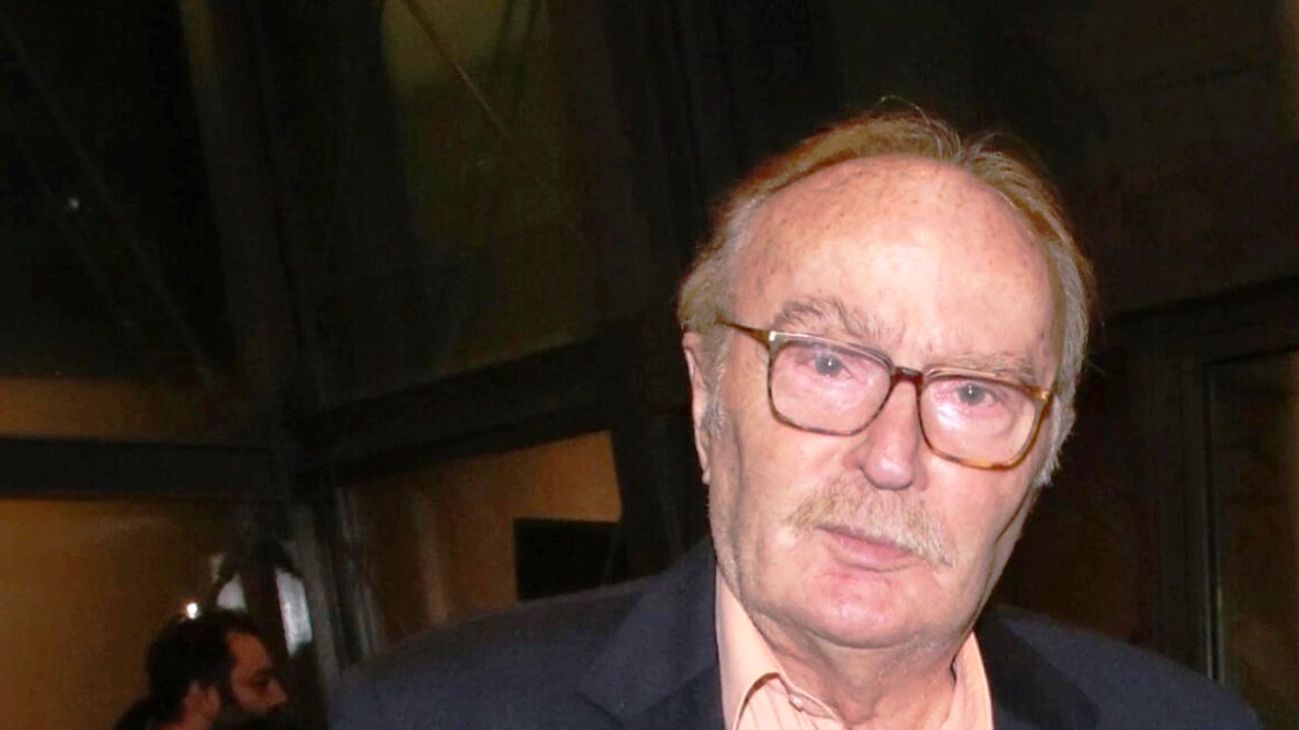 Βαρύ πένθος στον καλλιτεχνικό χώρο: Πέθανε ο ηθοποιός Ντίνος Καρύδης