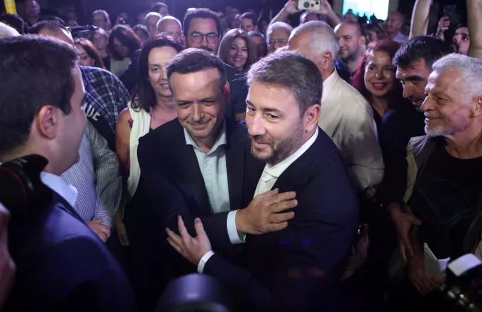 Δημοσκόπηση Pulse: Ντέρμπι για την αρχηγία του ΠΑΣΟΚ, στο 30% η ΝΔ, αρνητική η πλειοψηφία για τη μομφή στον Κασσελάκη