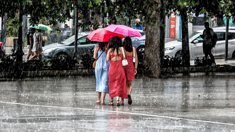 Καλώς ήρθες φθινόπωρο! Βροχές από την Τρίτη και για την υπόλοιπη εβδομάδα προβλέπουν οι μετεωρολόγοι