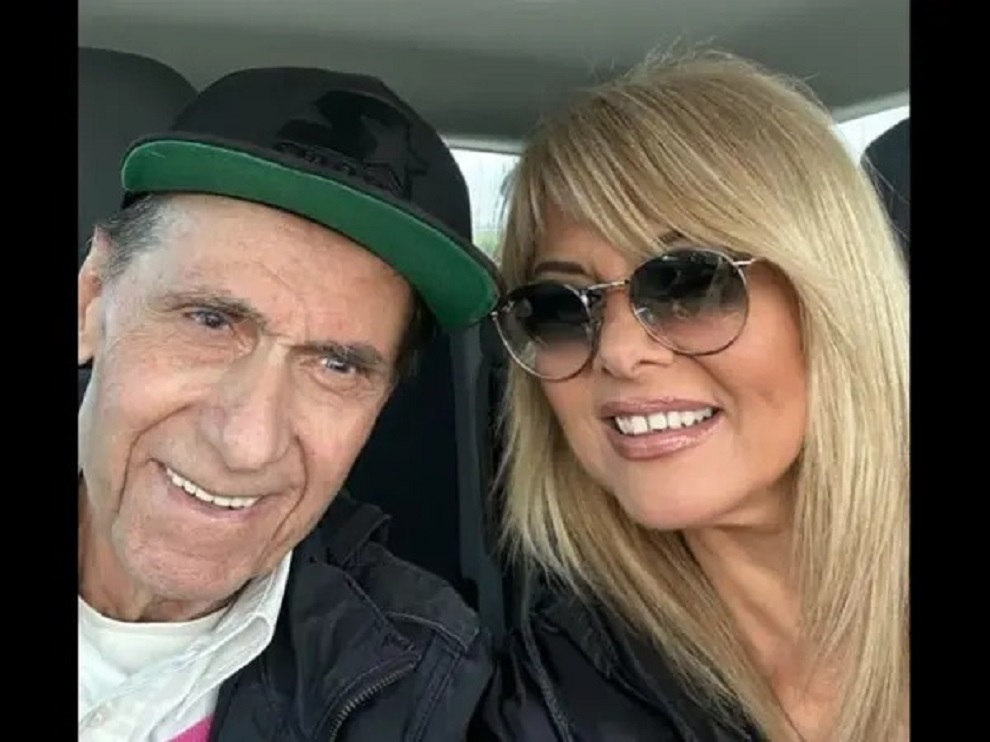 Πέθανε ο τραγουδιστής Κώστας Καρουσάκης: Το «αντίο» της κόρης του Ελένης