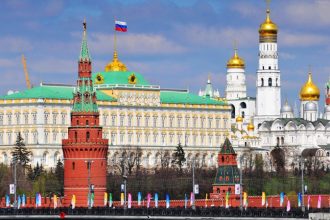 Το Κρεμλίνο χαρακτηρίζει «επικίνδυνα» τα σχόλια του Στόλτενμπεργκ για πυραυλικά πλήγματα στη Ρωσία