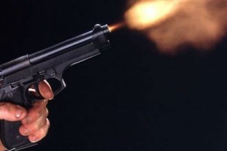 Διαπληκτίστηκαν και τον πυροβόλησε στο χέρι