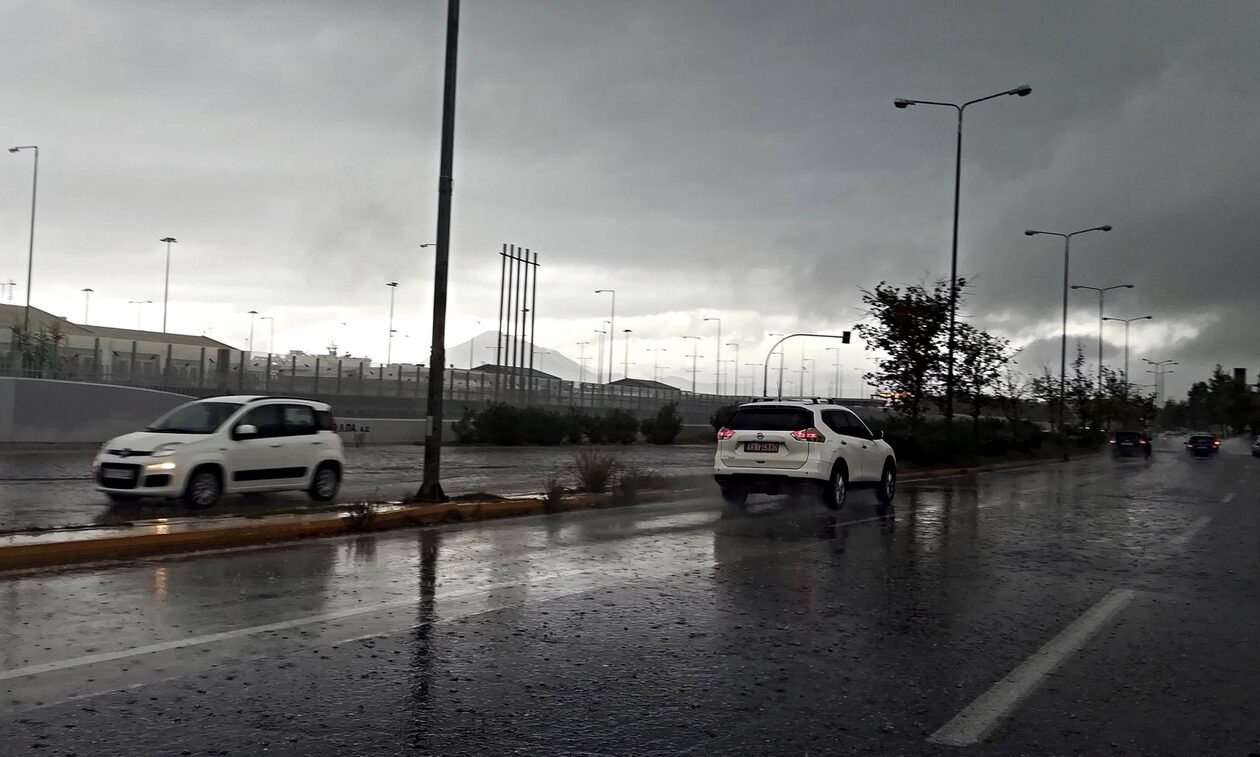 Καιρός: Έρχεται διπλό κύμα κακοκαιρίας με ισχυρές καταιγίδες και χαλάζι