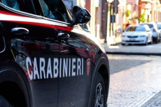 Φρίκη στη Σαρδηνία: Άνδρας δολοφόνησε τη σύζυγό, την κόρη του, τον γιο του, τραυμάτισε άλλους 3 και αυτοκτόνησε