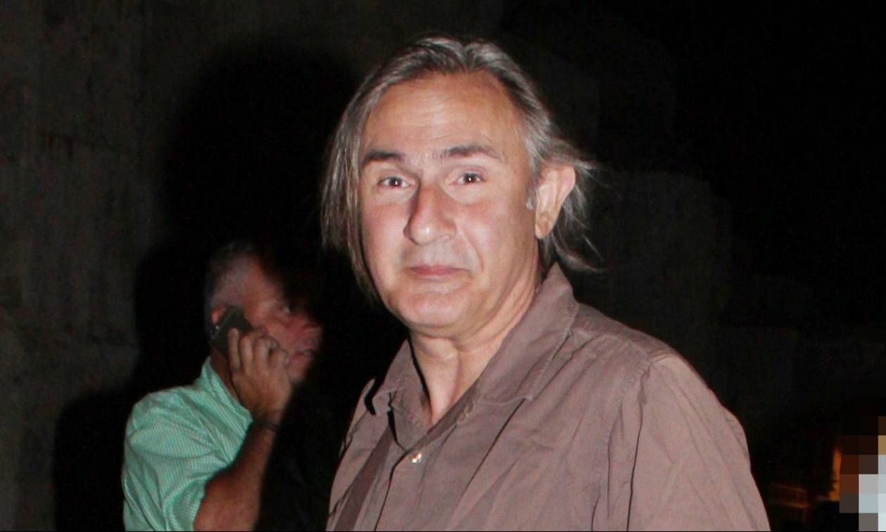 Άκης Σακελλαρίου: Τροχαίο ατύχημα για τον ηθοποιό - Η «έκτακτη ανακοίνωση»