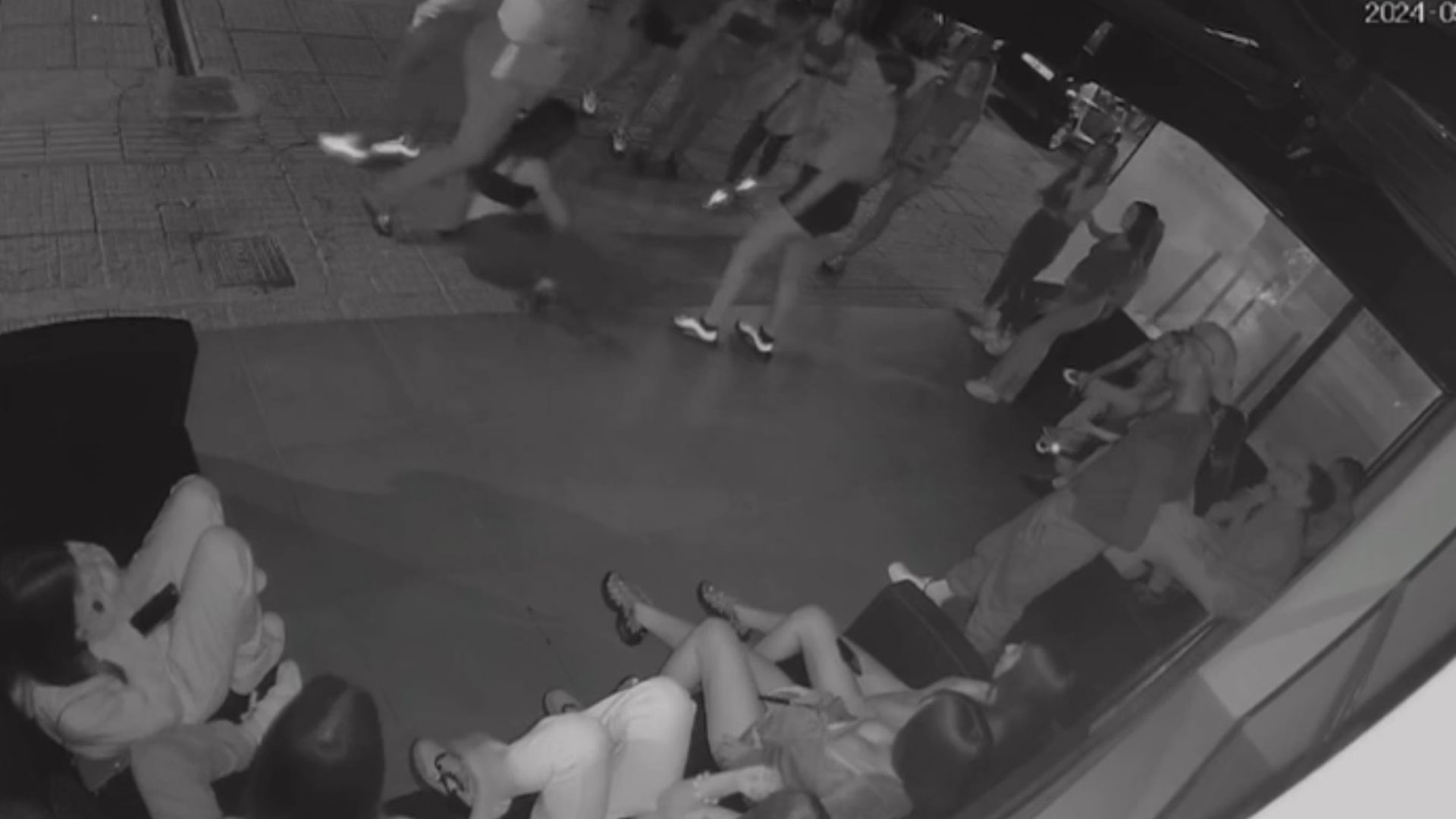 Αυτεπάγγελτη ερευνα για βίντεο με απειλές κατά των κοριτσιών που συμμετείχαν στον ξυλοδαρμό της 14χρονης στη Γλυφάδα