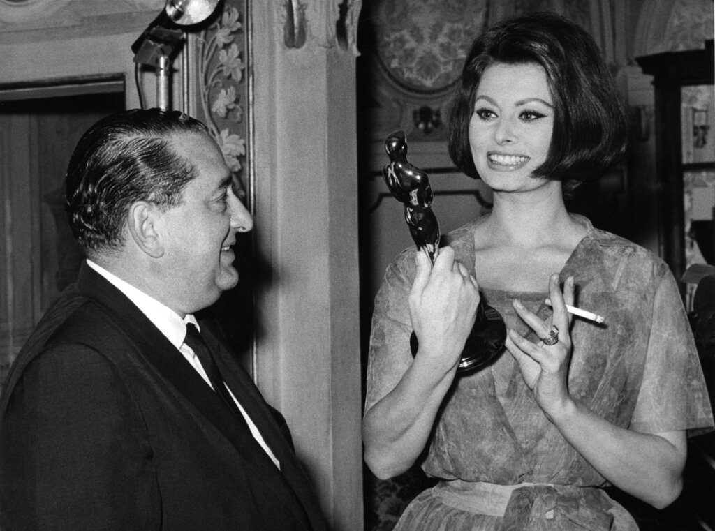 Σοφία Λόρεν: Η αδημοσίευτη φωτογραφία της από την Ελλάδα