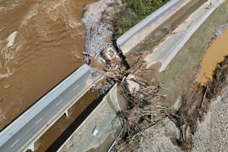 Τυφώνας Helene: Πάνω από 100 νεκροί στις ΗΠΑ - Λίμνη καλύφθηκε με συντρίμμια