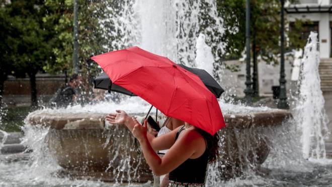 Έρχεται οργανωμένο κύμα κακοκαιρίας από την Κεντρική Μεσόγειο – «Ο Σεπτέμβριος θα είναι μήνας με πολλές βροχές»