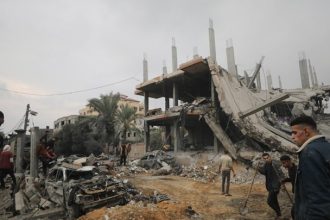 Ο πόλεμος στη Γάζα εισέρχεται σήμερα στον 12ο μήνα του χωρίς να διαφαίνεται ελπίδα για εκεχειρία