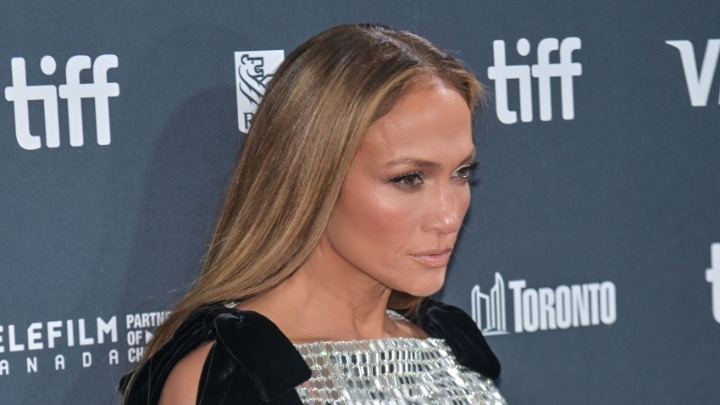 Η Τζένιφερ Λόπεζ «πολύ κοντά με τον Ματ Ντέιμον» παρά τον χωρισμό της με τον Μπεν Άφλεκ