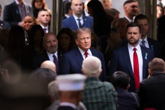 Ντ. Τραμπ: «Στημένο» υπέρ της Χάρις το χθεσινό ντιμπέιτ