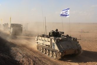 Ξεκίνησε η χερσαία ισραηλινή εισβολή - Εγκαταλείπει θέσεις στα σύνορα ο στρατός του Λιβάνου