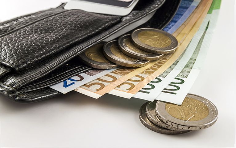 Αυξάνεται στα 250 ευρώ το Ελάχιστο Εγγυημένο Εισόδημα, στα 125 το επίδομα στέγασης - Όλα τα νέα μέτρα στήριξης
