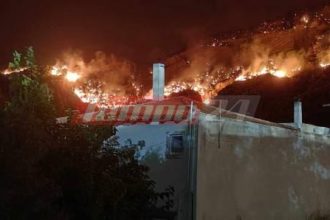 Κορινθία: Για 3η ημέρα συνεχίζεται η μάχη με την φωτιά - Νύχτα τρόμου για τους κατοίκους - Άνοιξε η εθνική οδός - Τραυματίες δύο πυροσβέστες - Νέο μήνυμα 112 ΝΕΟΤΕΡΑ