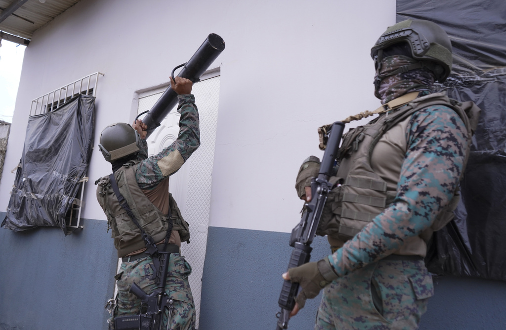 Ισημερινός: Συνελήφθησαν δύο ηγετικά στελέχη συμμορίας - Κατηγορούνται για σχεδιασμό ένοπλης επίθεσης σε τηλεοπτικό σταθμό