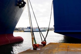 Απεργία ΠΝΟ: "Δεμένα" τα πλοία σήμερα και αύριο