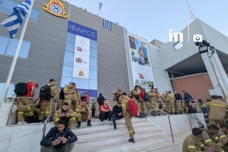 Εποχικοί Πυροσβέστες: Κατάληψη στο υπουργείο Πολιτικής Προστασίας για 12μηνη σύμβαση εργασίας