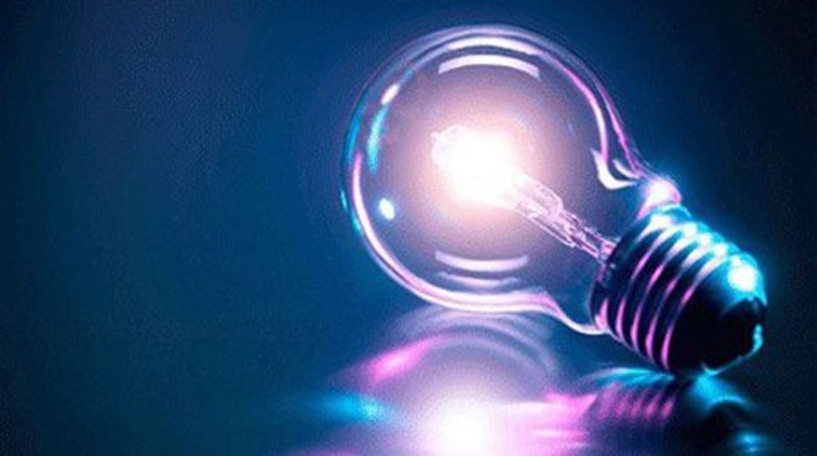 Ηλεκτρικό ρεύμα: Τι ισχύει για τις επιδοτήσεις, τα τιμολόγια και τις πιο συμφέρουσες λύσεις