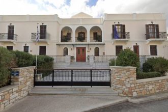 Καθολική Εκκλησία Ελλάδος: Η επισκοπή Σύρου στο επίκεντρο του σκανδάλου με το ξέπλυμα χρήματος