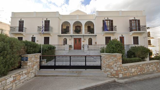 Καθολική Εκκλησία Ελλάδος: Η επισκοπή Σύρου στο επίκεντρο του σκανδάλου με το ξέπλυμα χρήματος